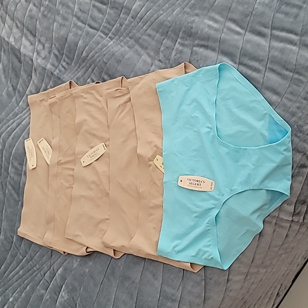 Victoria's Secret Blue and Beige Panties Set (6)